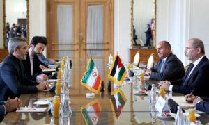 Jordan’s Foreign Minister Urges De-escalation of Regional Tensions in Rare Iran Visit